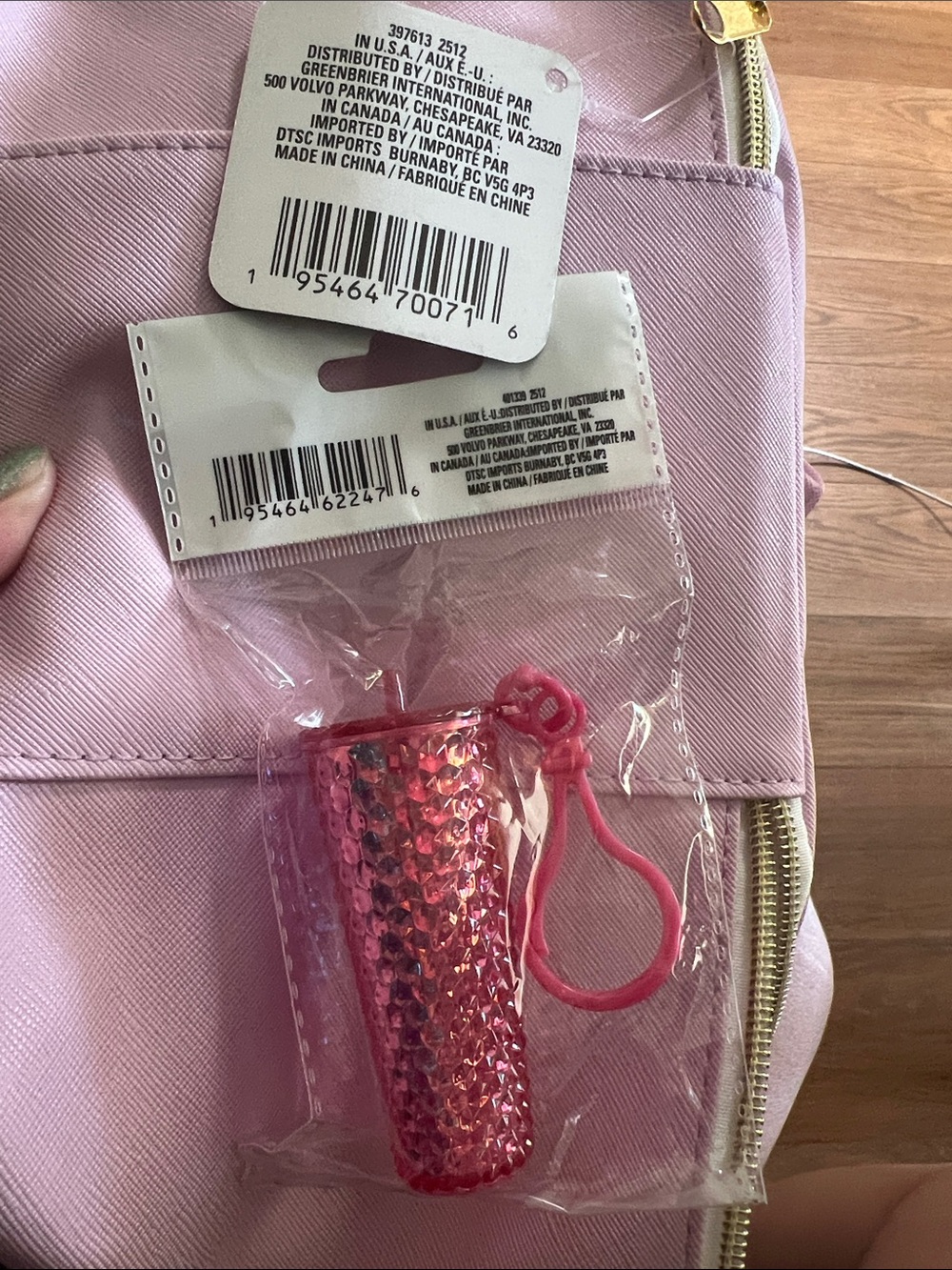 #2078**Pink Cosmetic Travel Case with mini tumbler decor-clip on - Picture 6 of 15
